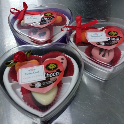 Picture of Choc Love (Goodies)